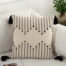 Laden Sie das Bild in den Galerie-Viewer, Bohemian Moroccan Fringe Pillowcase Cushion