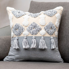 Laden Sie das Bild in den Galerie-Viewer, Flow Sofa Throw Pillow Chair Cushion Lumbar Pillow Tassel Moroccan Office Cushion