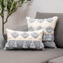 Laden Sie das Bild in den Galerie-Viewer, Flow Sofa Throw Pillow Chair Cushion Lumbar Pillow Tassel Moroccan Office Cushion