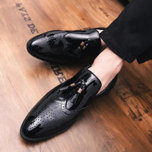 Cargar imagen en el visor de la galería, Men's Footwear Fashion Patent Leather Shoes Brand Gold Driving shoes - FUCHEETAH