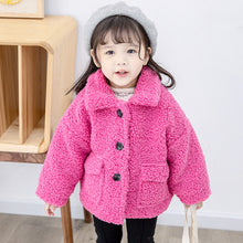 Cargar imagen en el visor de la galería, Girl with cotton wool and lamb wool coat