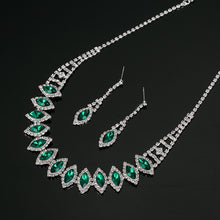 Charger l&#39;image dans la galerie, Japanese and Korean Bride Necklace and Earring Set