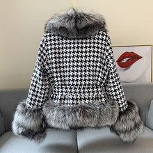 Cargar imagen en el visor de la galería, Fur Coat Women&#39;s Short Houndstooth Fur Collar Silver Fox Fur Jacket