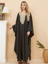 Charger l&#39;image dans la galerie, Allover Print Long Sleeve Abbaya, Elegant Embroidered Maxi Length Kaftan