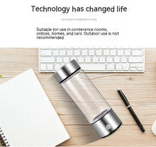 Laden Sie das Bild in den Galerie-Viewer, Hydrogen Water Bottles Electric Hydrogen Rich Water Generator Bottle New Technology Rechargeable Portable Antioxidant