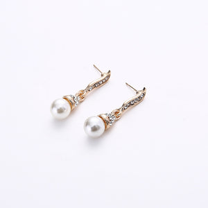 Angel Wing Pearl Necklace Earring Set for Occasions