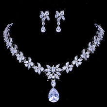 Charger l&#39;image dans la galerie, Exquisite Zircon Necklace Earring Set for Occasions