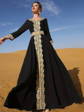 Charger l&#39;image dans la galerie, Lace Embroidered Tie Waist Abbaya, Elegant V-neck Contrast Trim Maxi Length Kaftan