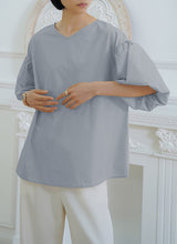 Load image into Gallery viewer, Summer Loose Large Women&#39;s Shirt