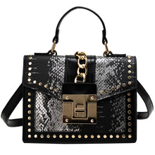 Cargar imagen en el visor de la galería, Luxury Fashion snake pattern handbag for women Purse