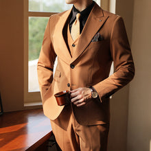 Laden Sie das Bild in den Galerie-Viewer, High-end Wedding Bridegroom Suit Closure Collar Suit Three-piece Suit Men