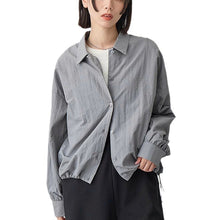 Laden Sie das Bild in den Galerie-Viewer, Japanese Style Solid Color Cardigan Shirt Women