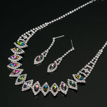 Charger l&#39;image dans la galerie, Japanese and Korean Bride Necklace and Earring Set