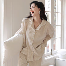 Cargar imagen en el visor de la galería, Velvet Pajamas Women's Long Sleeve Solid Color Cardigan Pyjama Suit