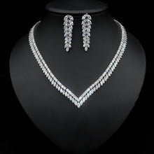 Cargar imagen en el visor de la galería, Stylish Bridal Necklace And Earring Set