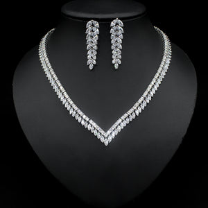 Stylish Bridal Necklace And Earring Set