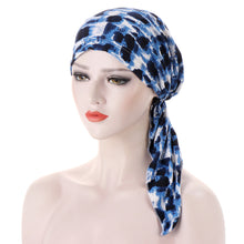 Charger l&#39;image dans la galerie, Curved Tail Turban Hat Flower