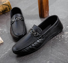 Laden Sie das Bild in den Galerie-Viewer, Leather Men&#39;s Casual Shoes &amp; Men Footwear