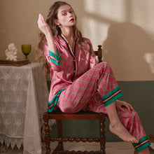 Charger l&#39;image dans la galerie, Long Sleeved Women Pajamas Set Ice Silk Printed Pyjamas