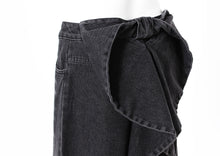 Cargar imagen en el visor de la galería, Niche Designer Jeans Butt Bow Decoration Slimming Straight Pants