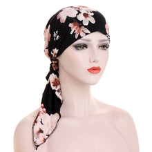 Charger l&#39;image dans la galerie, Curved Tail Turban Hat Flower