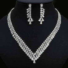 Laden Sie das Bild in den Galerie-Viewer, Elegant Fashion Zircon Necklace Earring Set for Occasions