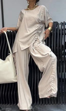Charger l'image dans la galerie, Summer New Fashion Casual Women's Round Neck T-shirt And Trousers Two-piece Set