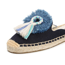 Cargar imagen en el visor de la galería, Furry Slippers Women Rubber Hemp Colors Spring Summer Tassel Fluffy Ball Canvas - FUCHEETAH