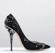 Cargar imagen en el visor de la galería, Silk Women Pumps Leaves Heel Rhinestone Flower Shoes - FUCHEETAH