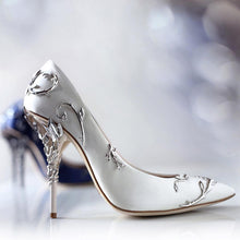 Cargar imagen en el visor de la galería, Silk Women Pumps Leaves Heel Rhinestone Flower Shoes - FUCHEETAH