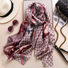 Cargar imagen en el visor de la galería, Luxury brand hijab summer women scarves soft long print silk scarves lady shawl - FUCHEETAH