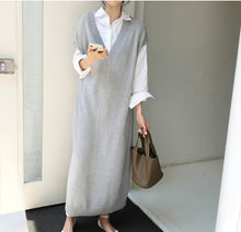 Laden Sie das Bild in den Galerie-Viewer, Chic Winter Oversize Straight Sleeveless Sweater Dress - FUCHEETAH