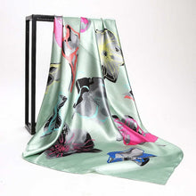 Charger l&#39;image dans la galerie, Women Print Foulard Satin Square Head  Scarfves  90cm - FUCHEETAH