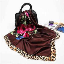 Charger l&#39;image dans la galerie, Women Print Foulard Satin Square Head  Scarfves  90cm - FUCHEETAH