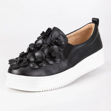 Cargar imagen en el visor de la galería, SWEET Women&#39;s slip on sneakers - FUCHEETAH