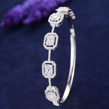 Cargar imagen en el visor de la galería, Luxury Stackable Bangle Cubic Zircon Crystal Bracelet