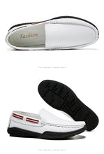 Charger l&#39;image dans la galerie, Summer Casual Boat Shoes Men Soft Leather Driving Footwear - FUCHEETAH