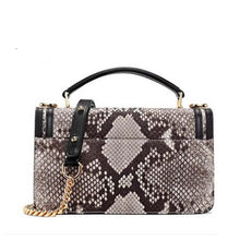 Charger l&#39;image dans la galerie, Luxury gete new  Python skin  Female bag   Fashionable little fragrance women chain package - FUCHEETAH