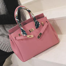 Cargar imagen en el visor de la galería, Birkin style Korean Style All-match Messenger Bag Retro Shoulder Bag Fashion Handbag - FUCHEETAH