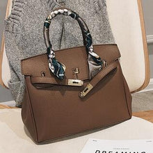 Cargar imagen en el visor de la galería, Birkin style Korean Style All-match Messenger Bag Retro Shoulder Bag Fashion Handbag - FUCHEETAH