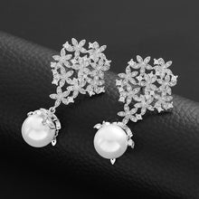 Cargar imagen en el visor de la galería, High Quality Cubic Zircon Long Dangle Drop Silver color Pearl Earrings - FUCHEETAH