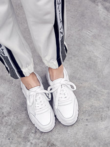 Full grain leather platform streetwear lace up round toe white sneakers