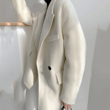 Load image into Gallery viewer, Loose Fit White Woolen Coat Parkas New Long Sleeve - FUCHEETAH