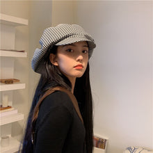 Charger l&#39;image dans la galerie, Women Black Plaid Big Casual Berets Hat Round Dome